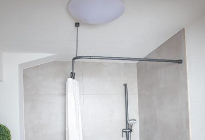 Duschvorhangstange Normbau Cavere, 1200x1200mm, Anthrazit - Metallic ohne Deckenabhängung